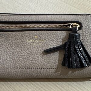 Kate Spade Beige and Black Wallet